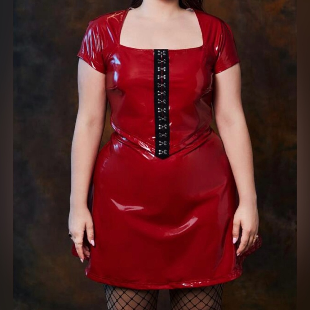 ✨NEW✨ 1xl Sexy Red Hot PU Leather Top & Skirt Set with Hook & Eye Closure